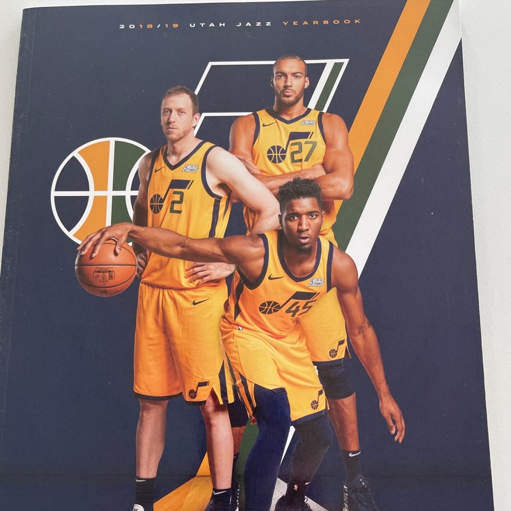 2018-19 UTAH JAZZ YEARBOOK DONOVAN MITCHELL NEW